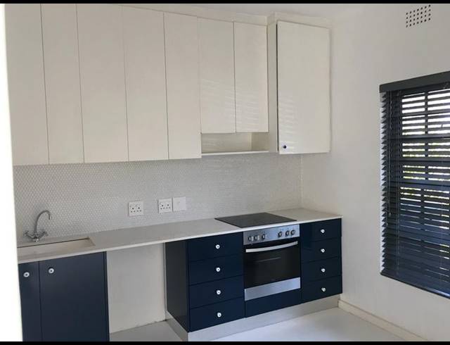 2 BEDROOM PROPERTY TO RENT IN BISHOPSCOURT